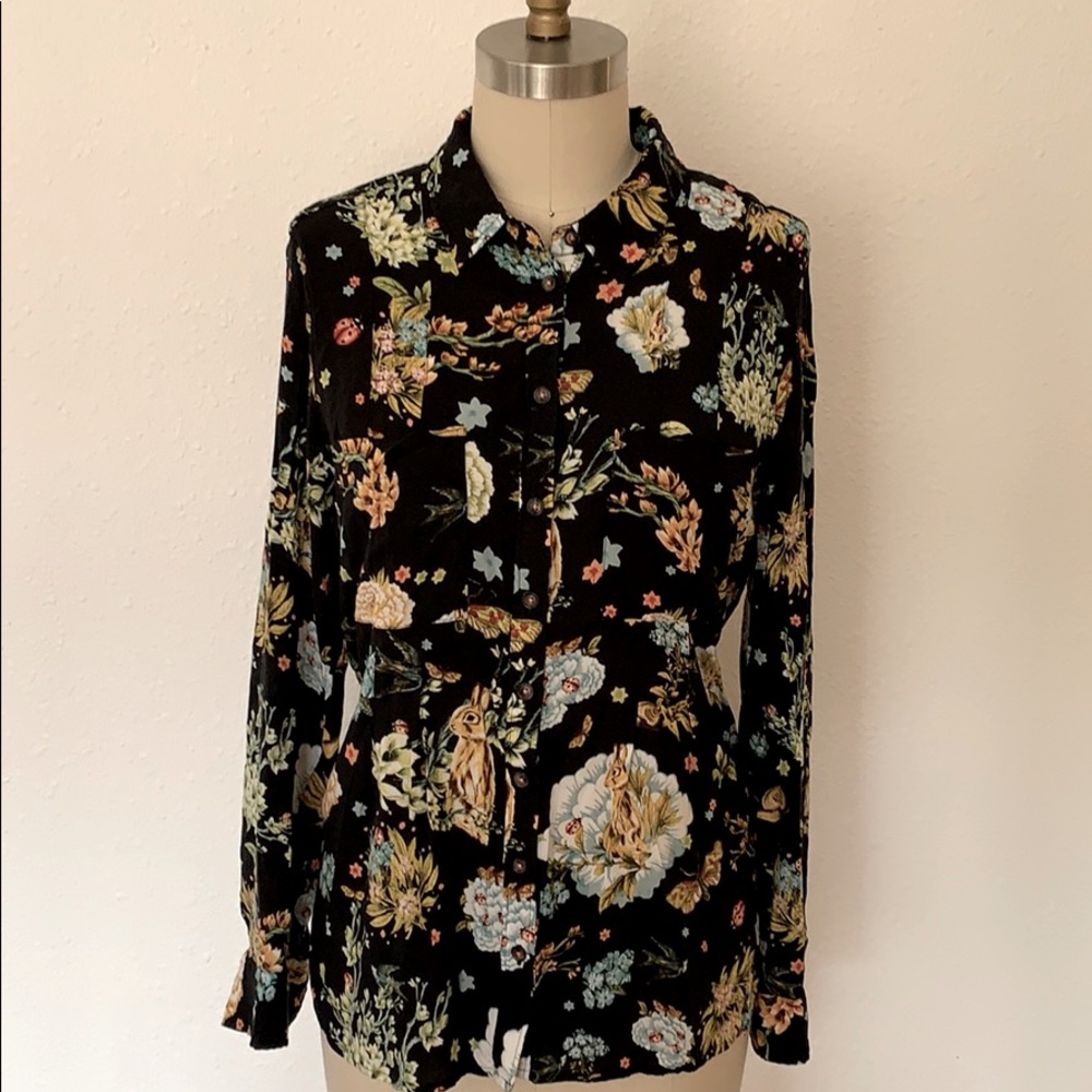 Maeve long sleeves button front top size M